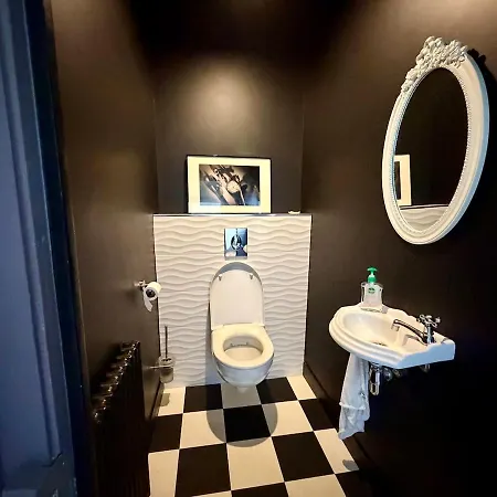 Maison 8 Personnes Et Salle De Cinema Privee