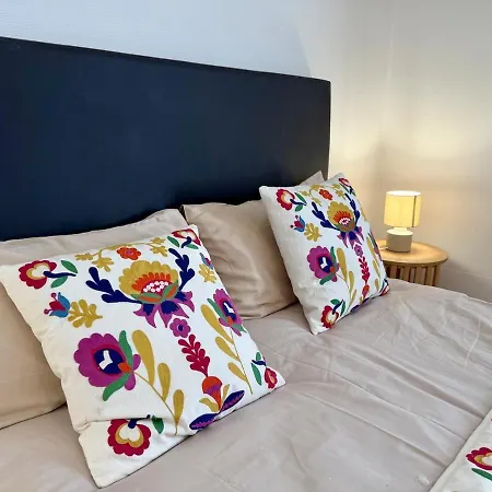 Maison 8 Personnes Et Salle De Cinema Privee